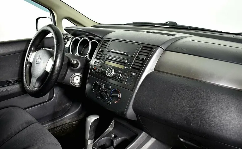Nissan Tiida I Рестайлинг