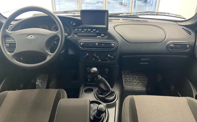 Lada Niva Travel