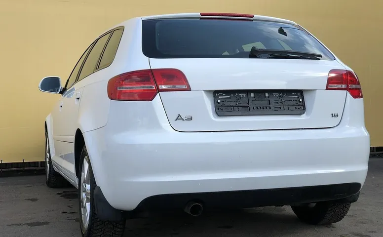 Audi A3 1.6 AMT (102 л.с.)