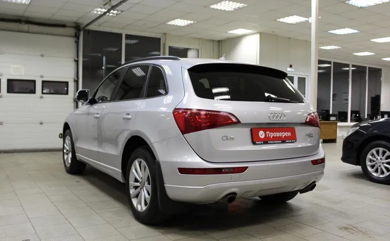 Audi Q5 I(8R)