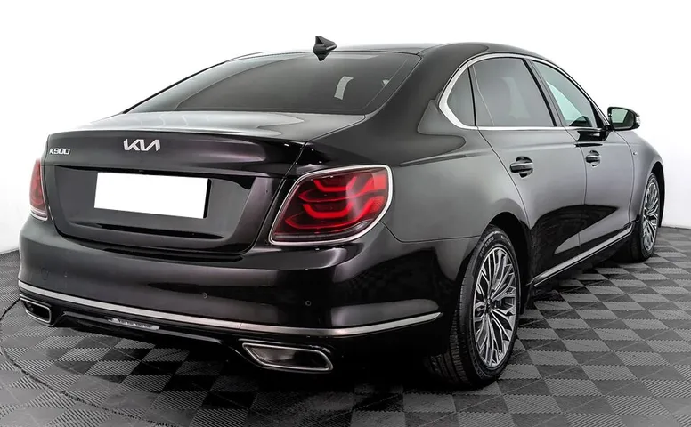 K900