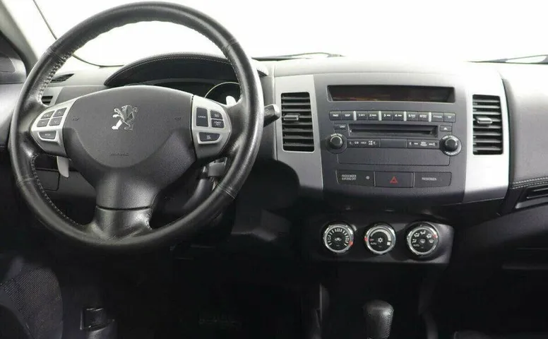 Peugeot 4007 2.4 Вариатор
