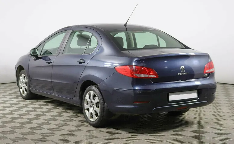 Peugeot 408 I