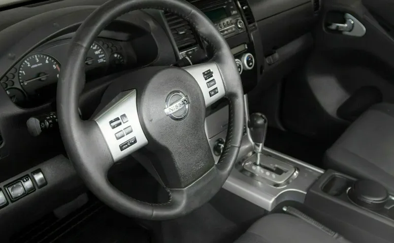 Nissan navara (frontier)