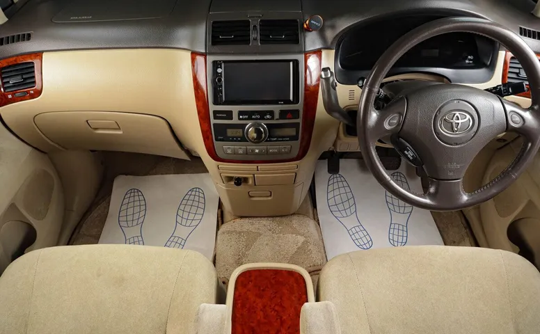 Toyota Ipsum, 2 поколение