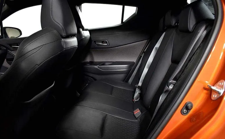 Toyota c-hr cvt 2021 с пробегом 27 364 км