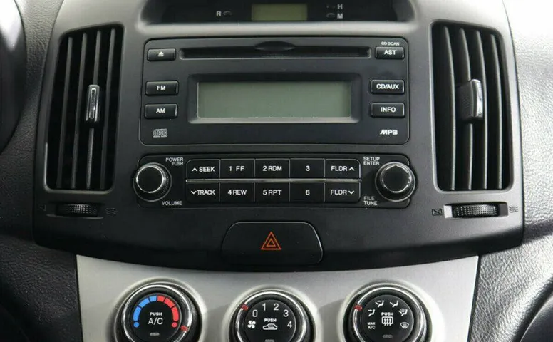 Hyundai Elantra 1.6 Автомат