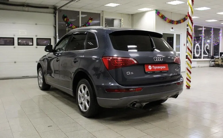 Audi Q5 I(8R)