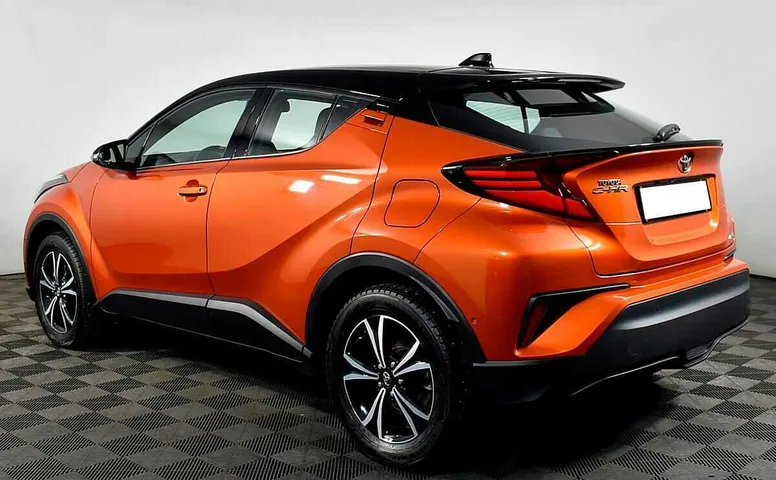 Toyota c-hr cvt 2021 с пробегом 27 364 км