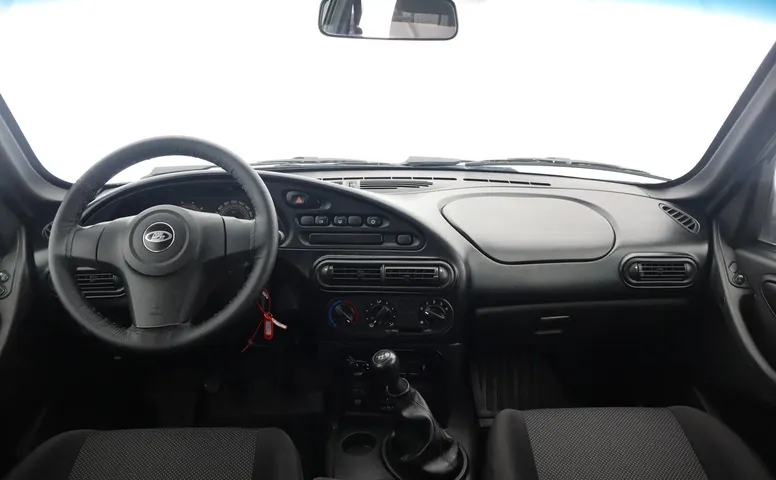 Lada Niva Travel