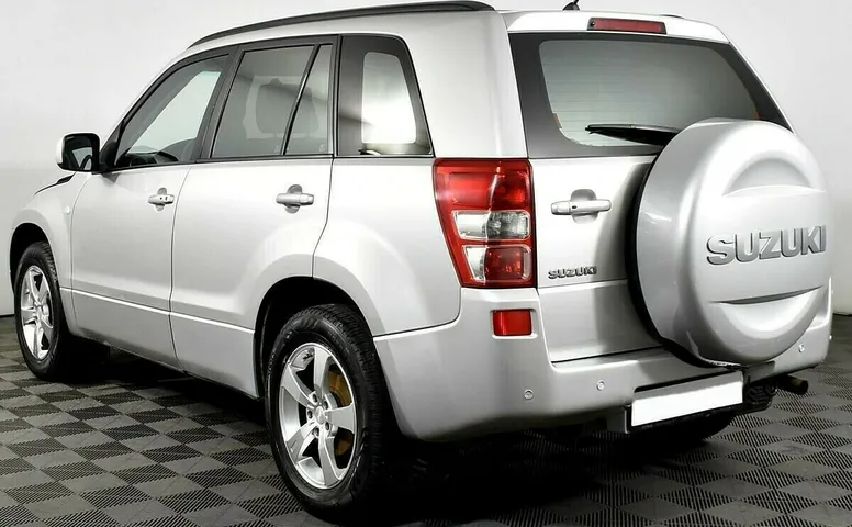 Suzuki Grand Vitara III
