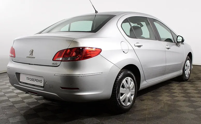 Peugeot 408