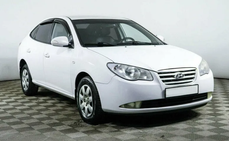 Hyundai Elantra 1.6 Автомат
