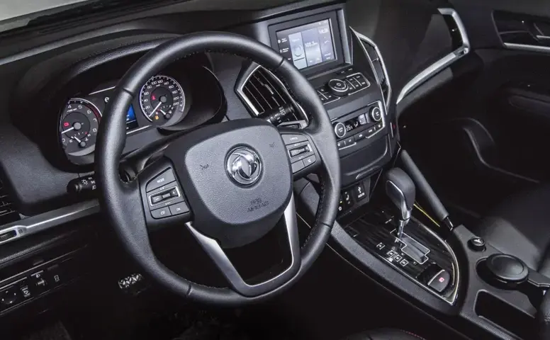 DongFeng AX7