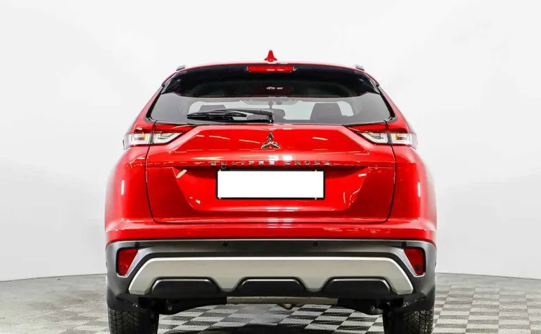 Mitsubishi eclipse cross cvt 2021 с пробегом 11 320 км