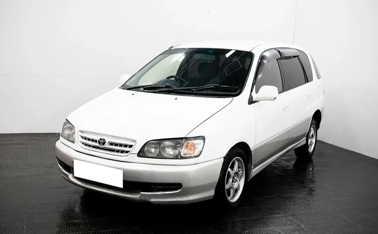 Toyota Ipsum, 2 поколение