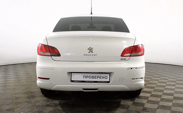 Peugeot 408