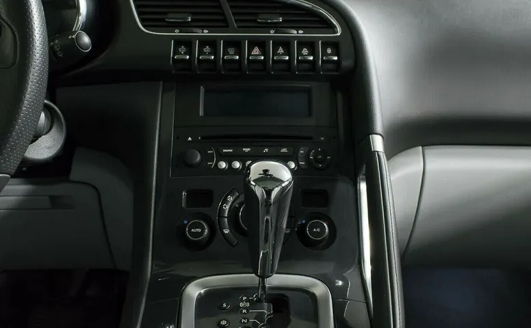 Peugeot 3008 I