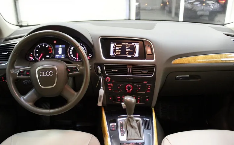 Audi Q5 I(8R)