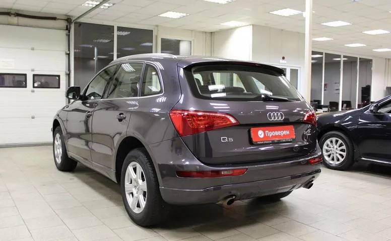 Audi Q5 I(8R)