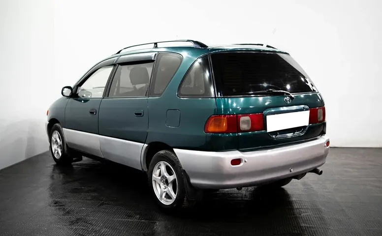 Toyota Ipsum, 2 поколение