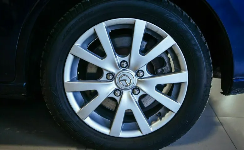 Mazda 5