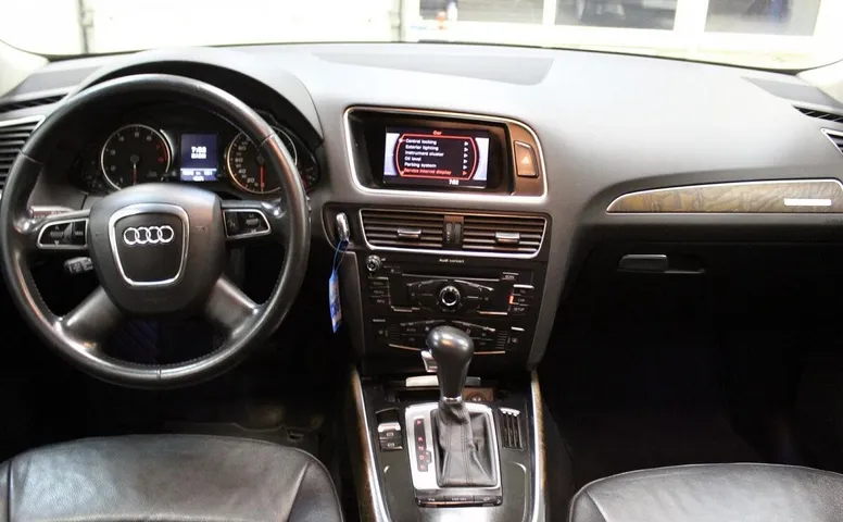 Audi Q5 I(8R)