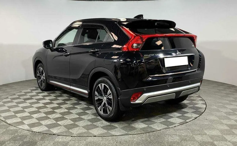 Mitsubishi eclipse cross cvt 2018 с пробегом 43 610 км