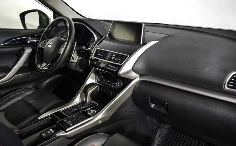 Mitsubishi eclipse cross cvt 2018 с пробегом 39 020 км